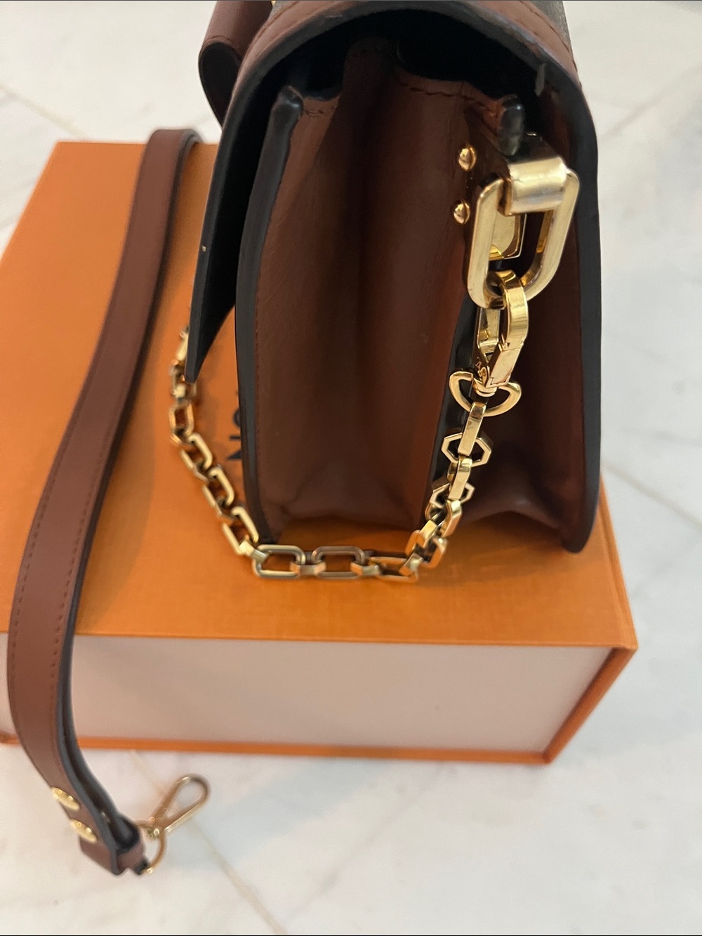 Louis Vuitton, Monogram Canvas Shoulder Bag with Brown Trim and Gold Hardware - Picture 7 of 15